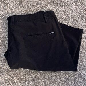 Volcom “True to this” shorts size 34